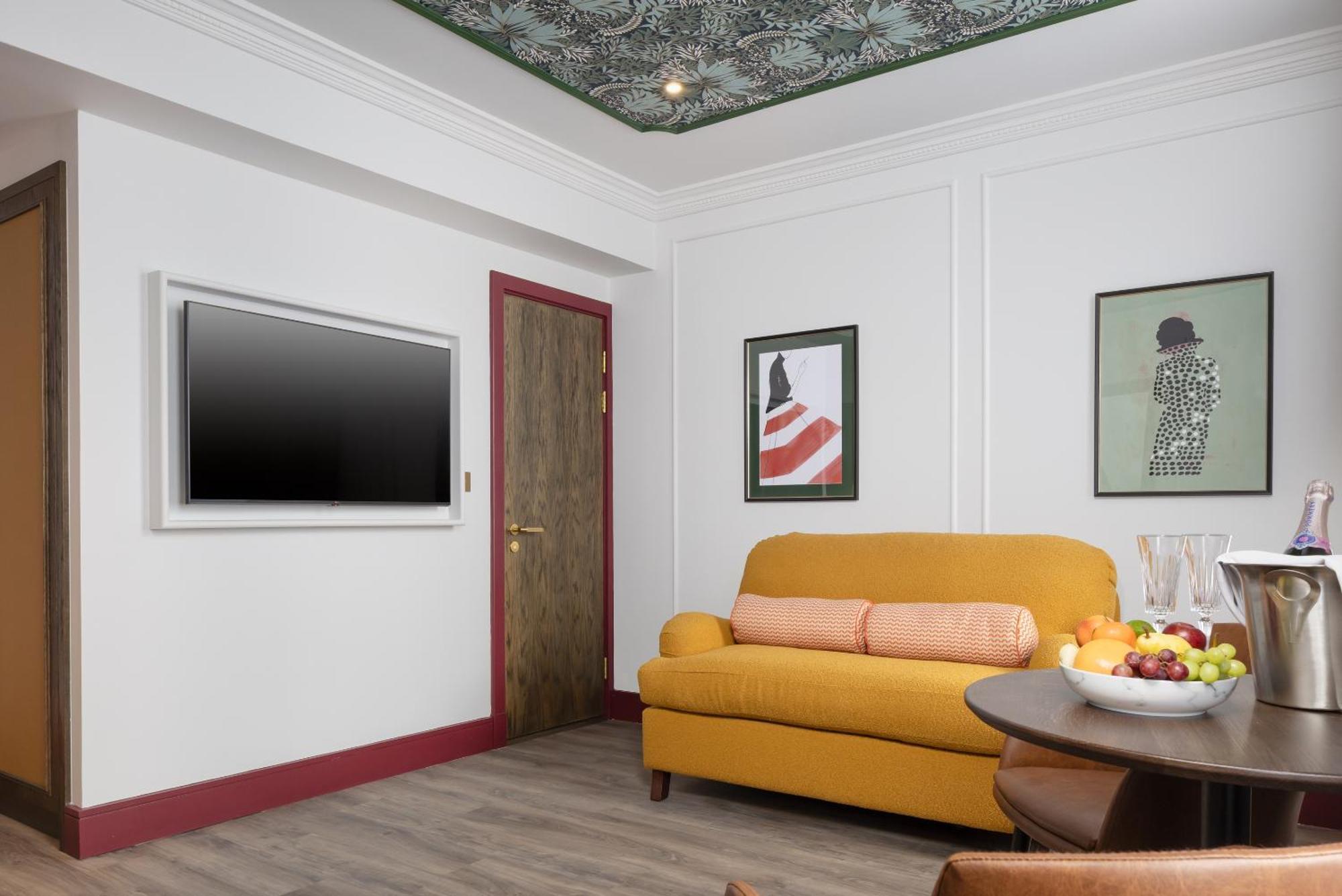 The Welbeck Hotel By Ihg Лондон Экстерьер фото